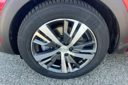 Photo 11 Peugeot 3008  Hybrid 225 e-EAT8