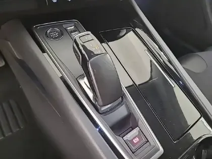 Photo 13 Peugeot 508  SW Hybrid 225 e-EAT8