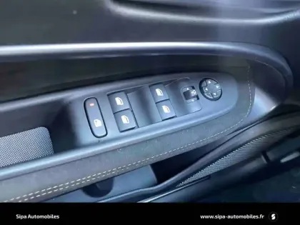 Photo 21 Alfa Romeo Junior  1.2 Ibrida 145 ch e-DCT6 Q4