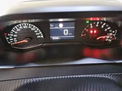 Photo 69 Peugeot 208  PureTech 75 S&S BVM5