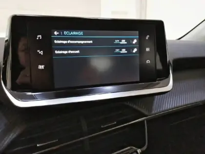 Photo 22 Peugeot 208  PureTech 75 S&S BVM5