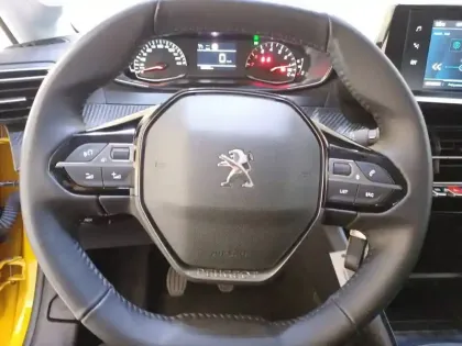 Photo 68 Peugeot 208  PureTech 75 S&S BVM5