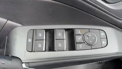 Photo 16 Nissan Qashqai  Mild Hybrid 158 ch Xtronic