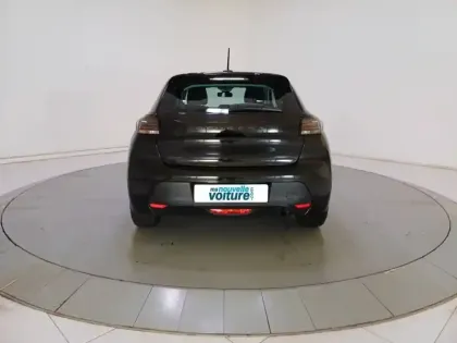 Photo 33 Peugeot 208  Hybrid 100 e-DCS6