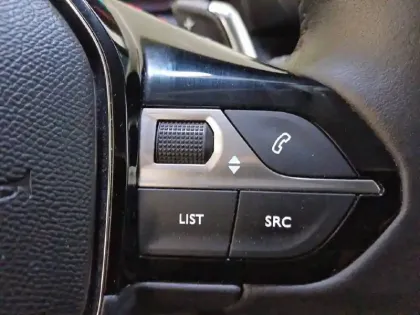 Photo 85 Peugeot 208  Hybrid 100 e-DCS6