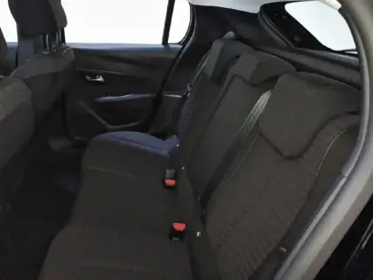 Photo 40 Peugeot 208  Hybrid 100 e-DCS6