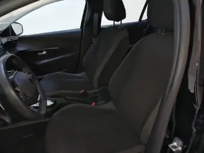 Photo 68 Peugeot 208  Hybrid 100 e-DCS6