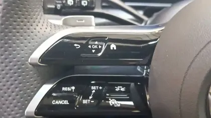 Photo 17 Mercedes Classe GLC GLC 300 e Hybrid EQ 9G-Tronic 4Matic