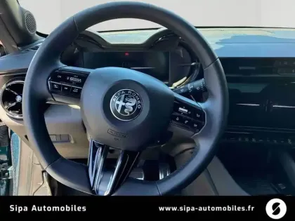 Photo 12 Alfa Romeo Junior  Elettrica 156 ch