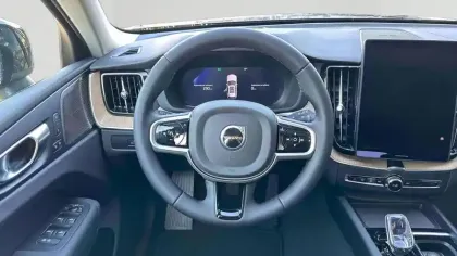 Photo 12 Volvo Xc60  T6 AWD Hybride rechargeable 253 ch+145 ch Geartronic 8