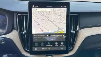 Photo 13 Volvo Xc60  T6 AWD Hybride rechargeable 253 ch+145 ch Geartronic 8