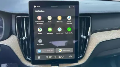 Photo 14 Volvo Xc60  T6 AWD Hybride rechargeable 253 ch+145 ch Geartronic 8