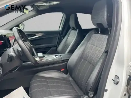 Photo 8 Renault Austral  E-Tech hybrid 200