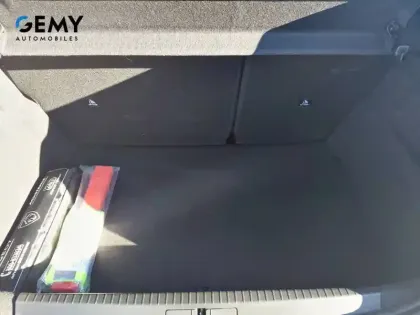 Photo 24 Peugeot 208 Gén. II Ph2 GT 5