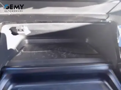 Photo 36 Peugeot 208 Gén. II Ph2 GT 5