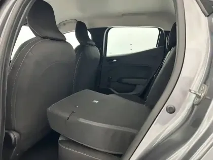 Photo 29 Renault Clio  Blue dCi 100 ch GSR2 Auto-école