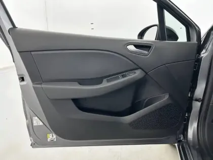 Photo 10 Renault Clio  Blue dCi 100 ch GSR2 Auto-école