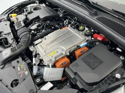 Photo 92 Renault Clio  E-Tech full hybrid 145 ch GSR2