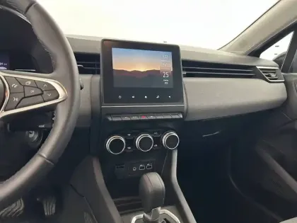 Photo 78 Renault Clio  E-Tech full hybrid 145 ch GSR2