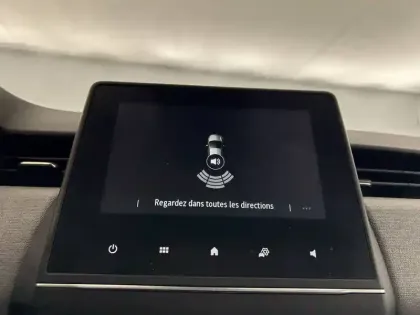 Photo 89 Renault Clio  E-Tech full hybrid 145 ch GSR2