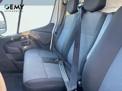 Photo 37 Renault Master  FGN TRAC F3500 L3H3 BLUE DCI 135