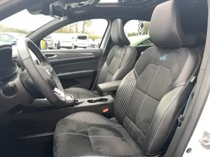 Photo 8 Renault Arkana  E-Tech 145 - 23