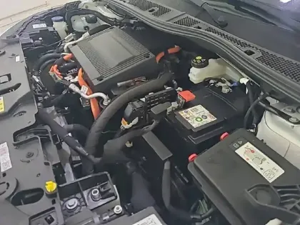 Photo 14 Peugeot 208  Electrique 50 kWh 136ch