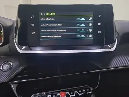 Photo 21 Peugeot 208  Electrique 50 kWh 136ch