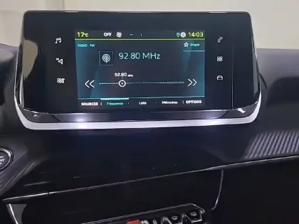 Photo 18 Peugeot 208  Electrique 50 kWh 136ch