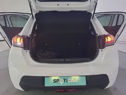 Photo 5 Peugeot 208  Electrique 50 kWh 136ch