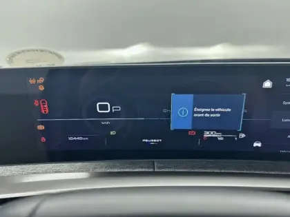 Photo 9 Peugeot 5008  Hybrid 136 e-DCS6