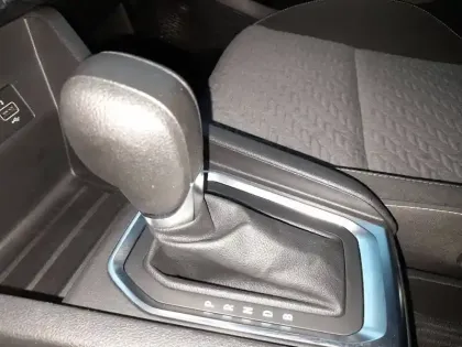 Photo 12 Renault Clio  E-Tech full hybrid 145