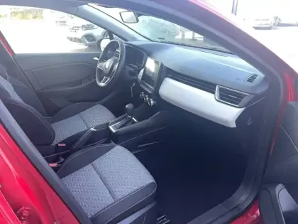 Photo 84 Renault Clio  E-Tech full hybrid 145