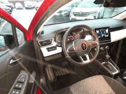 Photo 66 Renault Clio  E-Tech full hybrid 145