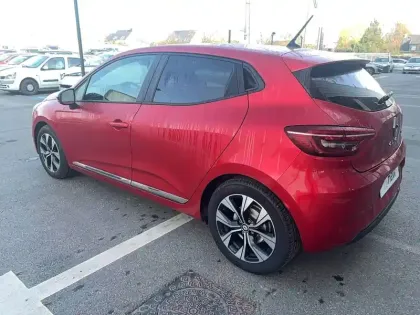 Photo 73 Renault Clio  E-Tech full hybrid 145