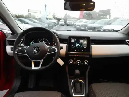 Photo 9 Renault Clio  E-Tech full hybrid 145
