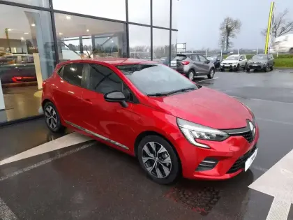 Photo 6 Renault Clio  E-Tech full hybrid 145