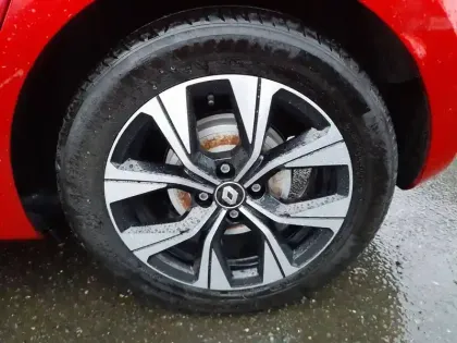 Photo 17 Renault Clio  E-Tech full hybrid 145