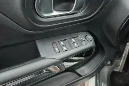 Photo 49 Citroën C5 aircross  Hybride Rechargeable 225 e-EAT8