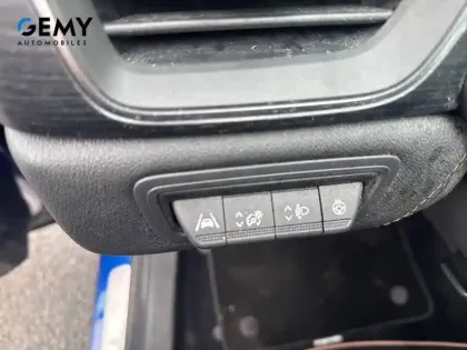 Photo 76 Renault Captur  mild hybrid 160 EDC