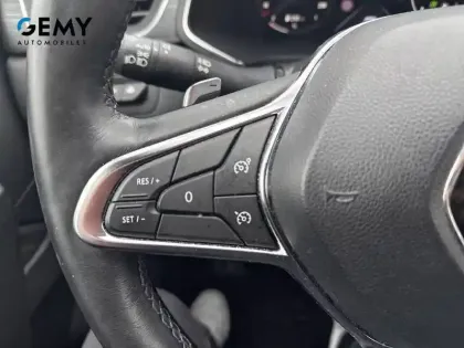 Photo 80 Renault Captur  mild hybrid 160 EDC