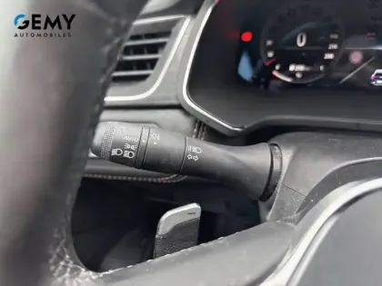 Photo 48 Renault Captur  mild hybrid 160 EDC