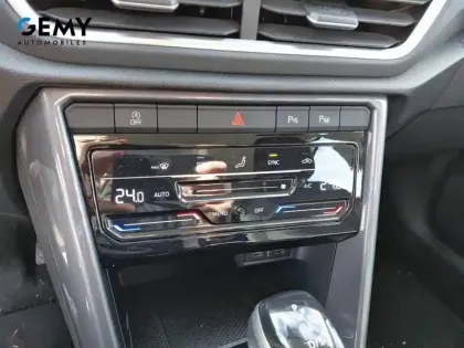 Photo 51 Volkswagen T-roc  2.0 TDI 150 Start/Stop DSG7