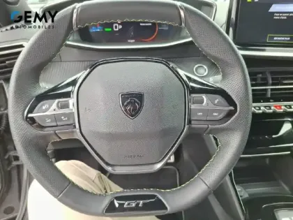 Photo 22 Peugeot 2008  Electrique 50 kWh 136 ch