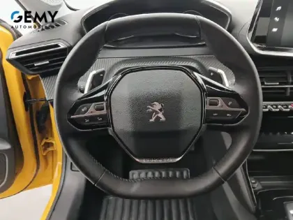 Photo 12 Peugeot 208  PureTech 100 S&S EAT8