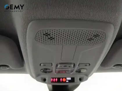 Photo 16 Peugeot 208  PureTech 100 S&S EAT8