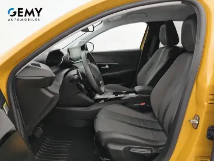 Photo 29 Peugeot 208  PureTech 100 S&S EAT8