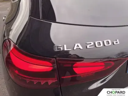 Photo 101 Mercedes GLA  200 d 8G-DCT