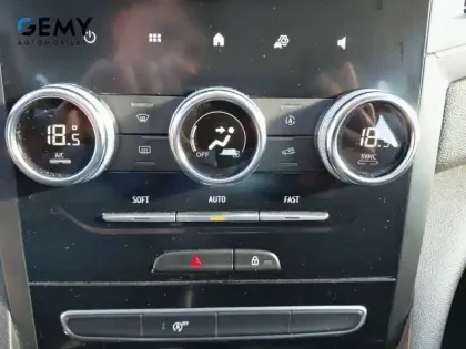 Photo 23 Renault Megane  IV Berline Blue dCi 115 EDC