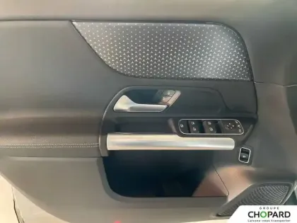 Photo 96 Mercedes GLA  180 d 8G-DCT